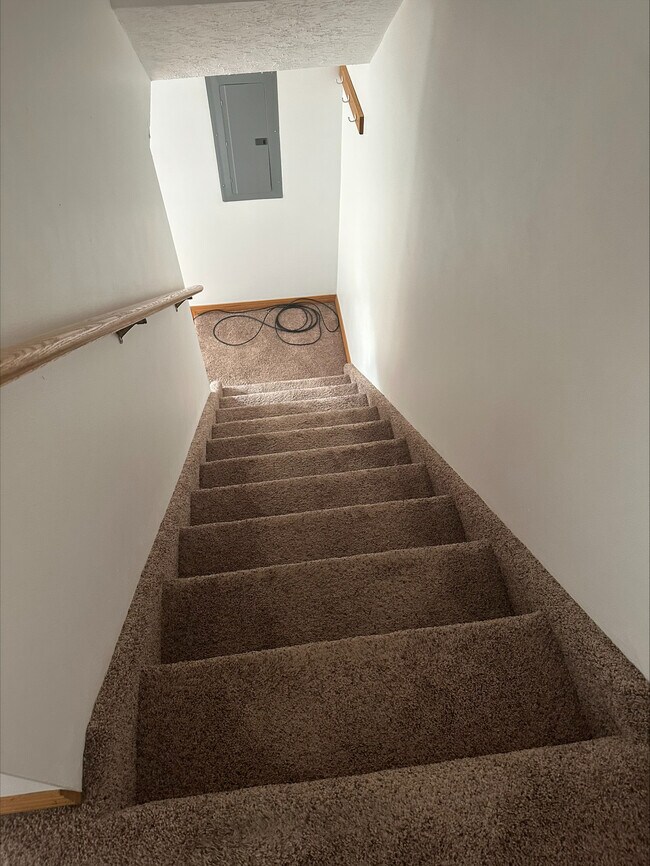 3126 Putnam Ave, Hurricane, WV 25526 Townhome Rentals in Hurricane WV