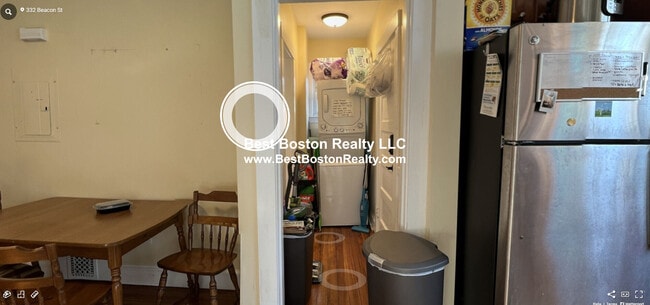 Building Photo - 332 Beacon St