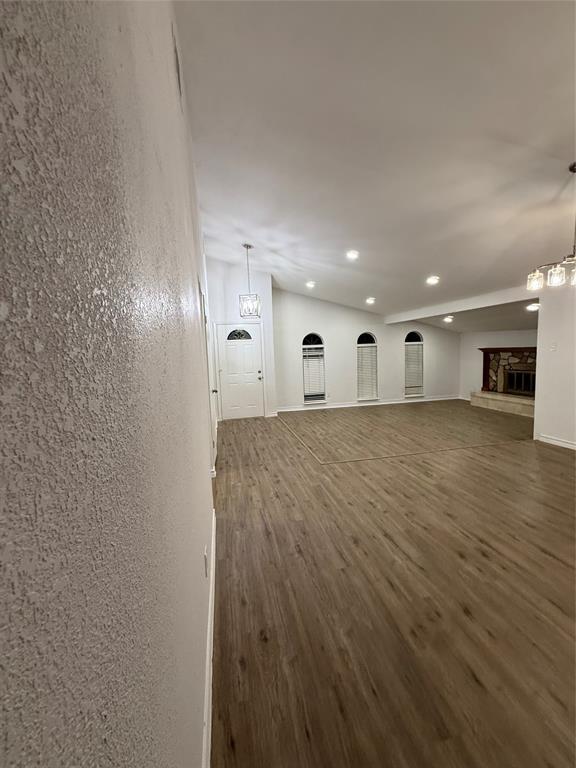 Foto del edificio - 4050 Lost Oak Dr