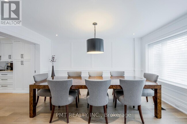 Building Photo - 50 Thursfield Crescent