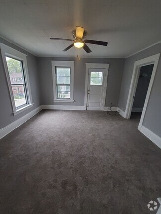 Building Photo - 509 Parkview Dr