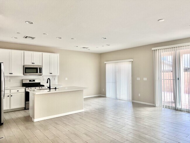 Building Photo - 5060 Serene Skies St