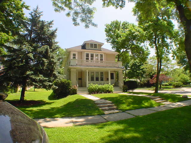 Whitefish Bay Gem - 4800 N Bartlett Ave