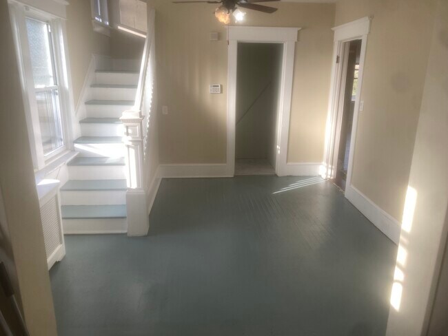 Dining Room - 1909 Nottingham Way