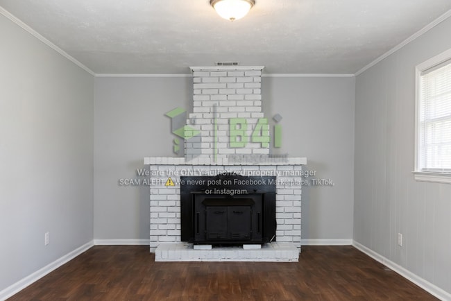 Building Photo - 6106 Venetian Way SW