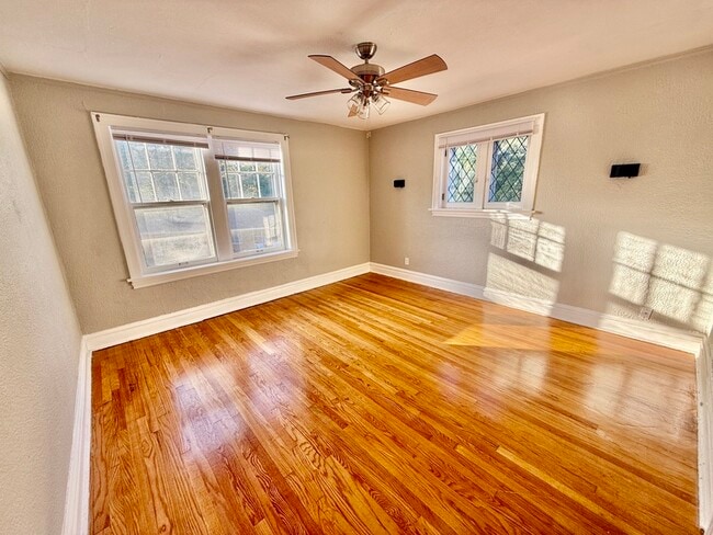 Foto del edificio - 1240-72 Hawthorne Pl