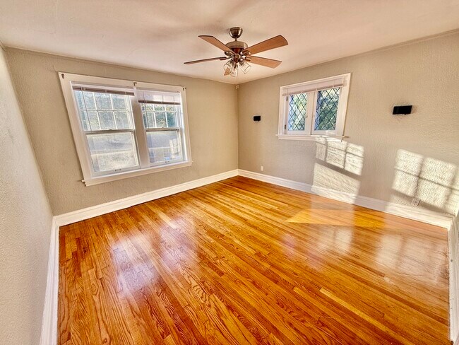 Foto del edificio - 1240 Hawthorne Pl