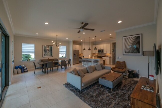 Foto del edificio - ** MIROMAR LAKES PORTO ROMANO 3 BEDROOMS P...