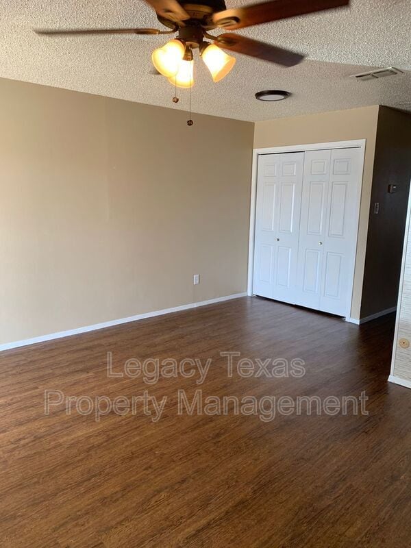 Building Photo - 1419 W Kilpatrick St