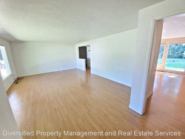 Foto del edificio - 4 br, 3 bath House - 1155 SW Stamm Pl