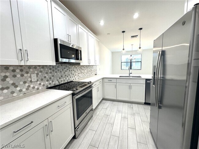 Foto del edificio - 7509 Carnegie Way