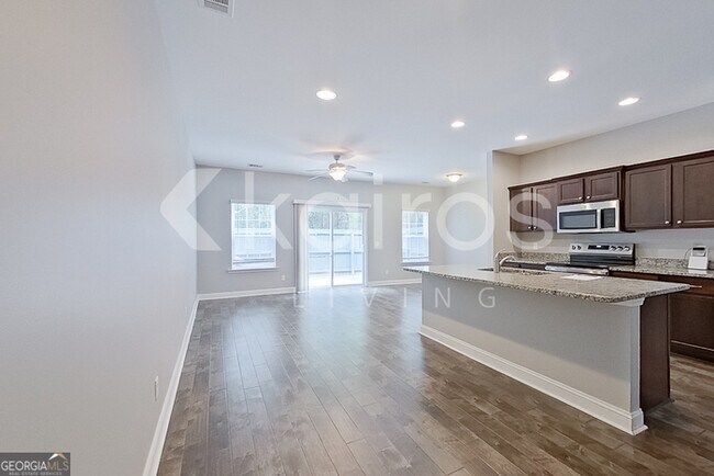 Foto del edificio - 407 Ferguson Ln