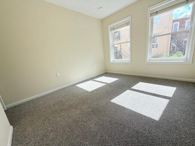 Quiet bedroom w/ double-pane windows - 1331 Vermont Ave NW