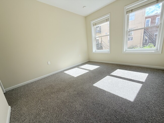 Quiet bedroom w/ double-pane windows - 1331 Vermont Ave NW