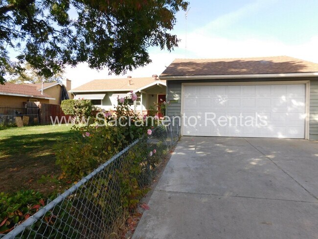 Foto del edificio - South Sacramento 3bd/2ba House with 2 Car ...
