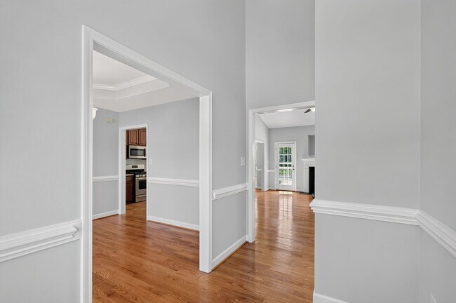 Foto del edificio - 147 Watersedge Ln