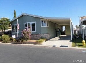 Building Photo - 1550 Rimpau Ave