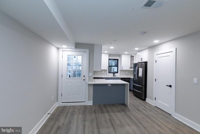 Foto del edificio - 1321 Shepherd St NW