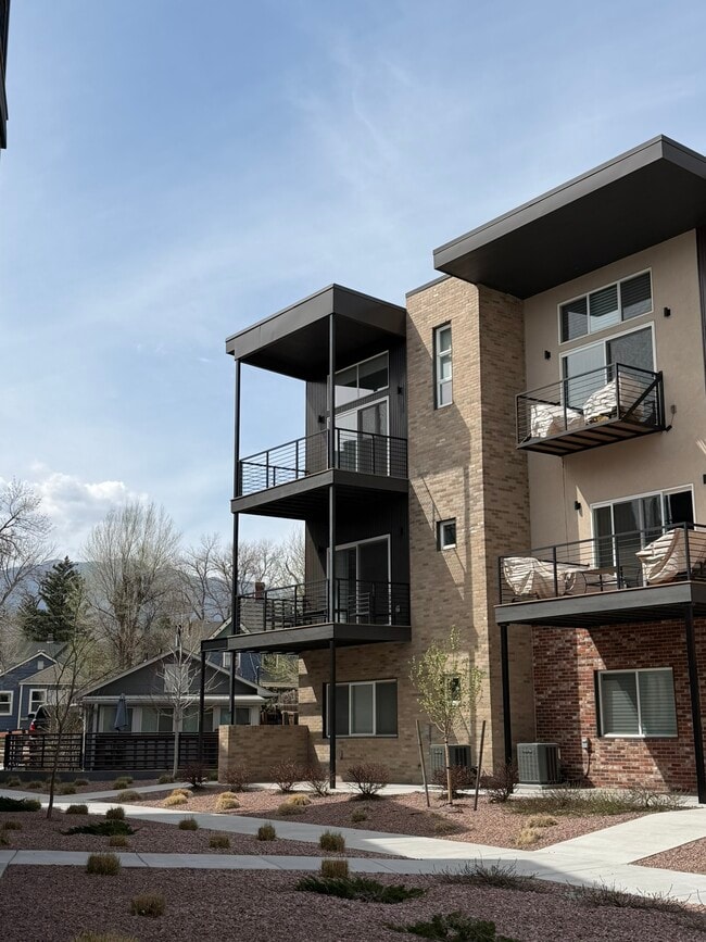 Photo - 1746 Creek Edge Vw Townhome