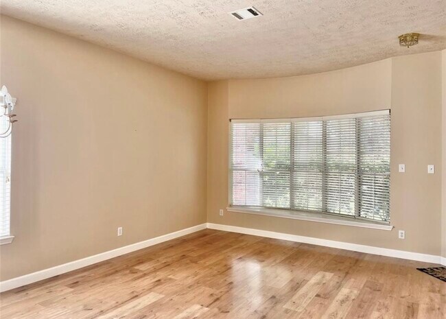 Foto del edificio - 6122 Sandy Valley Dr