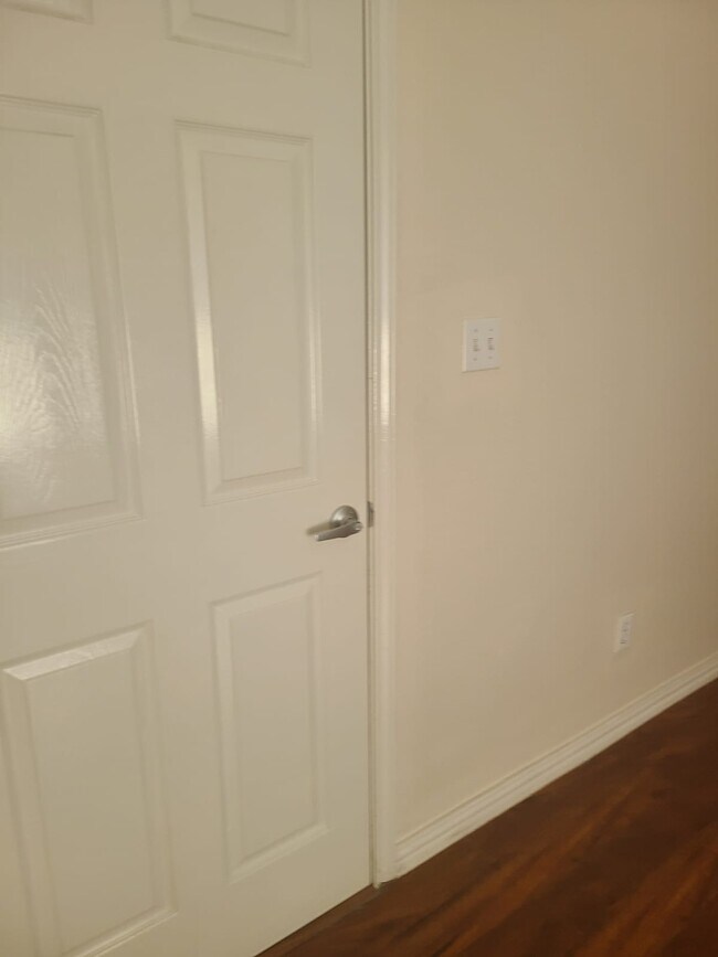 Guest Bedroom - 705 Mynah Ave