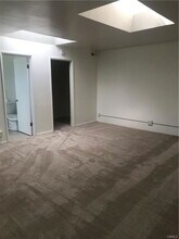 Building Photo - 3951 Sunswept Dr