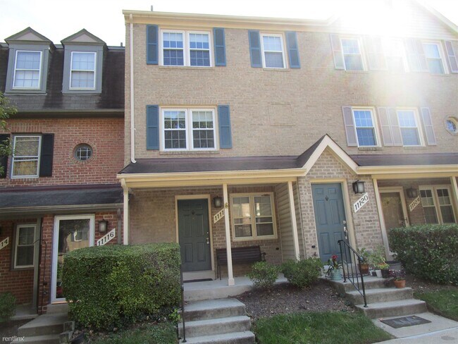 Foto del edificio - 2 br, 1.5 bath Townhome - 11118 Cedarwood Dr