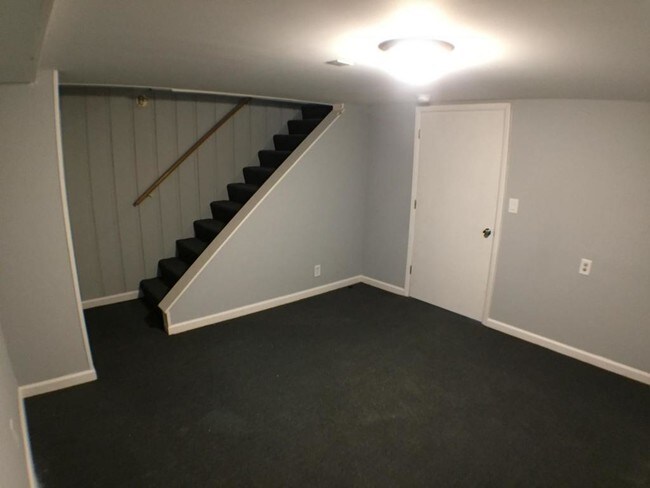 Building Photo - 8061 Wallace Road