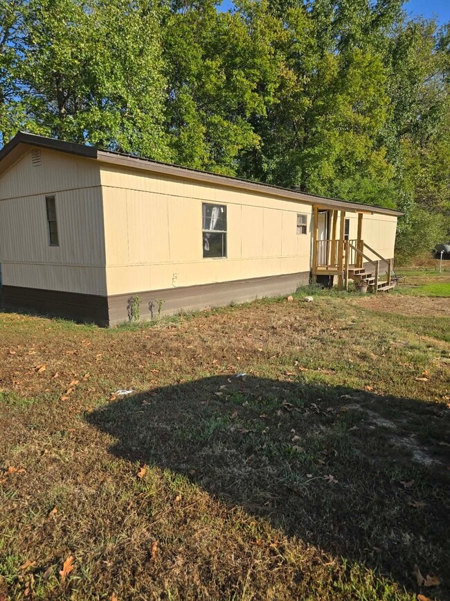 Building Photo - 190 Coburn Ln
