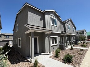 Building Photo - 1611 Prancer St