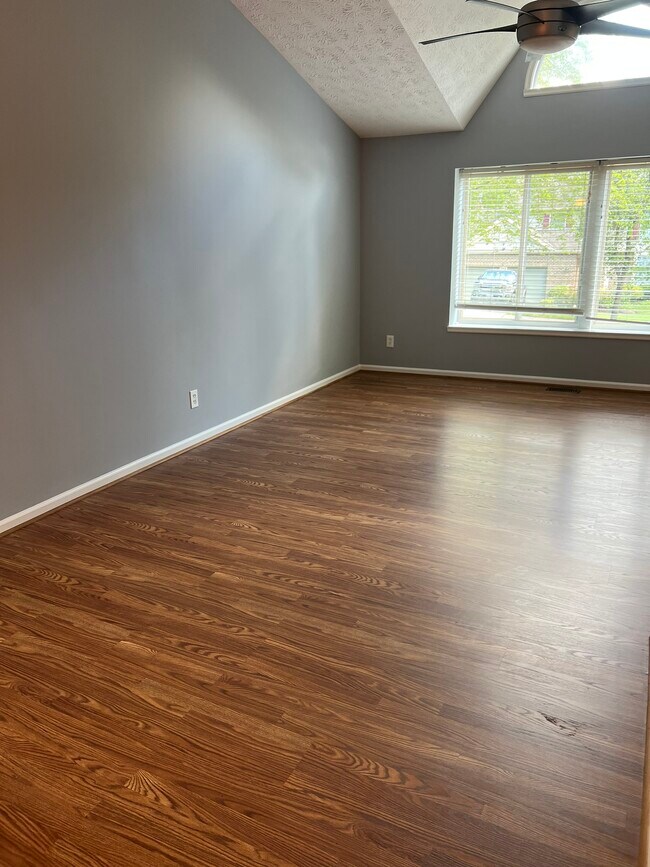 Foto del edificio - 13514 Steeplechase Dr