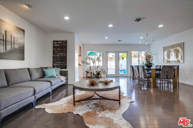 Foto del edificio - 12527 Emelita St