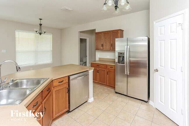 Foto del edificio - 4245 Summer Star Ln