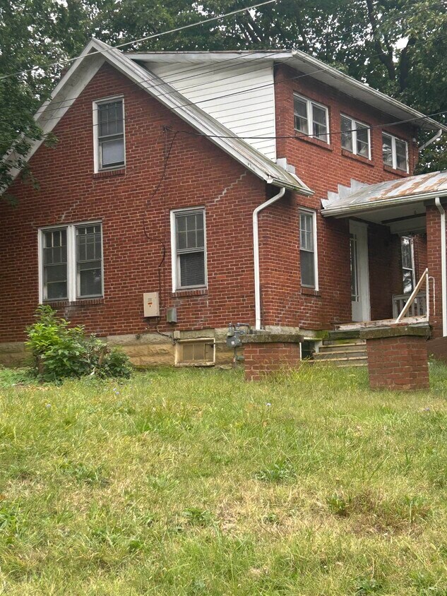 Foto principal - 1410 Crawford Ave