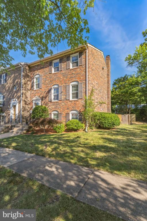 Building Photo - 4600 Linmar Ct