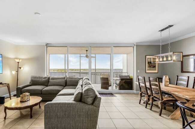 Foto del edificio - 2104 West First Street, Unit 1902