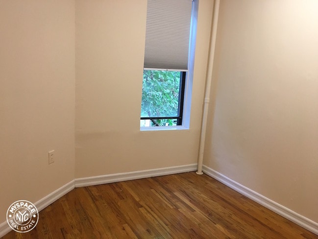 Building Photo - 133 Avenue C