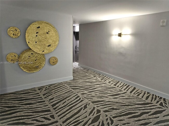 Foto del edificio - 7910 Harbor Island Dr