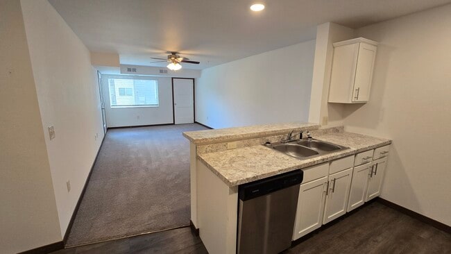 Building Photo - The Crossings at Willems Way