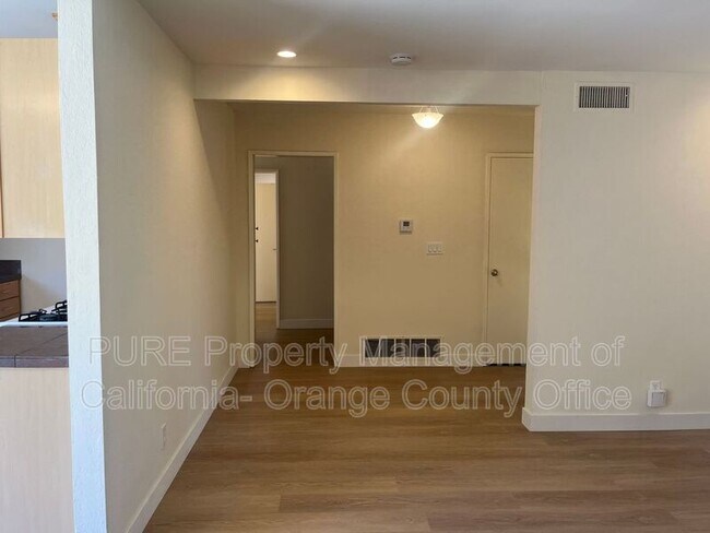 Foto del edificio - 215 S Imperial Hwy