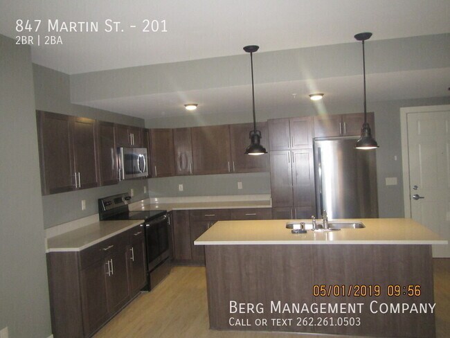 Foto del edificio - 847 Martin St