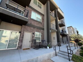 Building Photo - 5801 S Garnet Dr