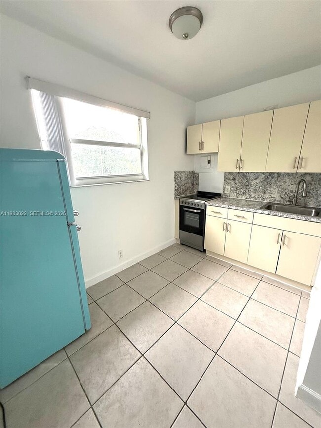 Building Photo - 1490 NW 43rd St