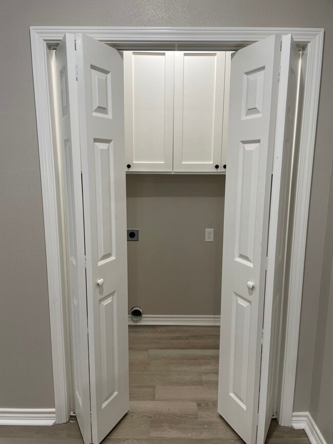 Foto del edificio - 14527 County Rd 1227