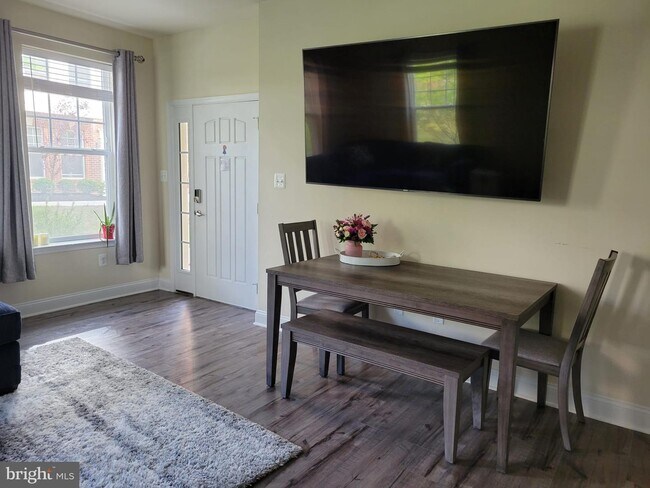 Foto del edificio - 7328 Harlow Way