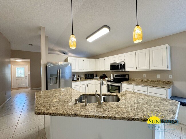 Foto del edificio - Beautiful 3 Bedroom Home in Fort Walton Be...