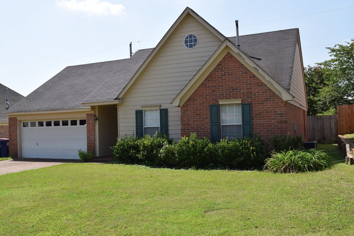 Primary Photo - 9593 Daly Dr