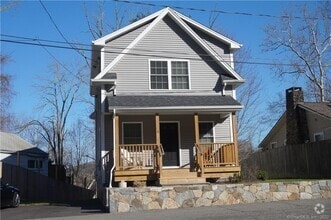 Building Photo - 5 Bungalow Terrace