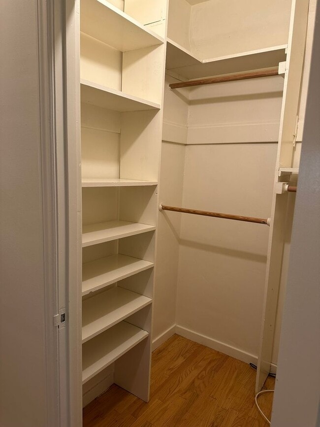 Building Photo - 465 Church St