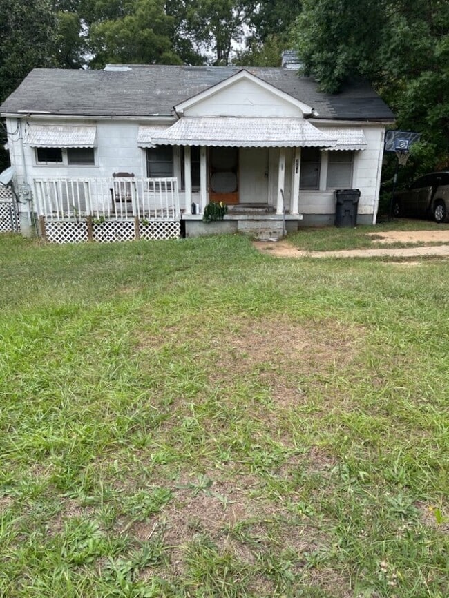 Building Photo - 208 Clemson St